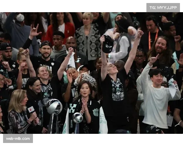 纪录片《光芒》首映，记录2025年纽约自由人重返总决赛历程